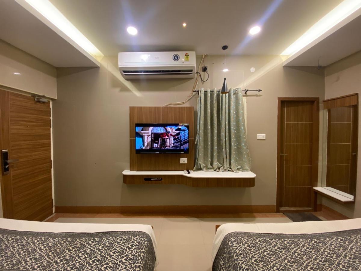 Hotel Sivas Regency Theni Kültér fotó