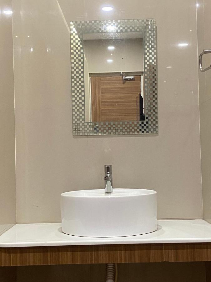 Hotel Sivas Regency Theni Kültér fotó